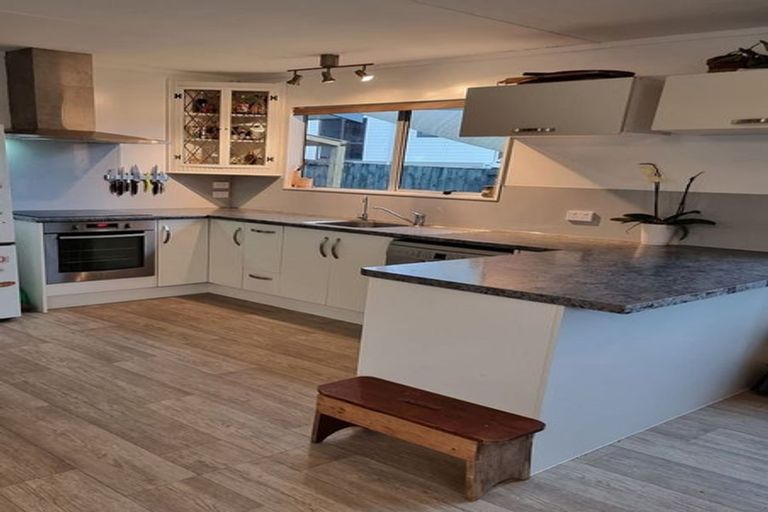 Photo of property in 38b Kaitemako Road, Welcome Bay, Tauranga, 3112