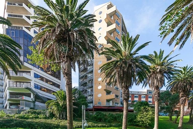 Photo of property in Scotia Tower Apartments, 2f/8 Scotia Place, Auckland Central, Auckland, 1010