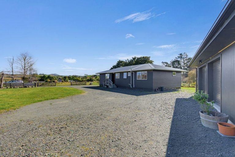 Photo of property in 752 Settlement Road, Hakaru, Wellsford, 0975