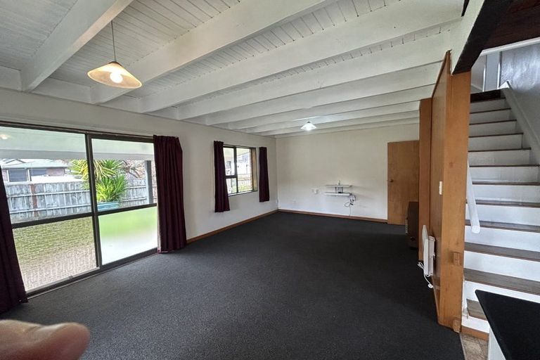 Photo of property in 1 Baton Place, Highbury, Palmerston North, 4412