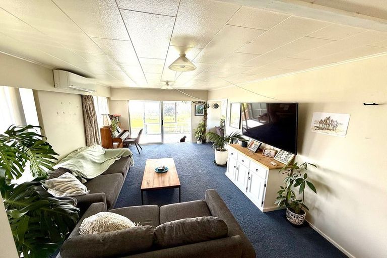 Photo of property in 44 Hume Street, Waitara, 4320