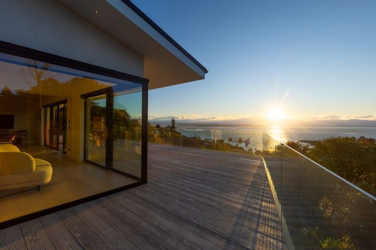 Photo of property in 82 Princes Drive, Britannia Heights, Nelson, 7010