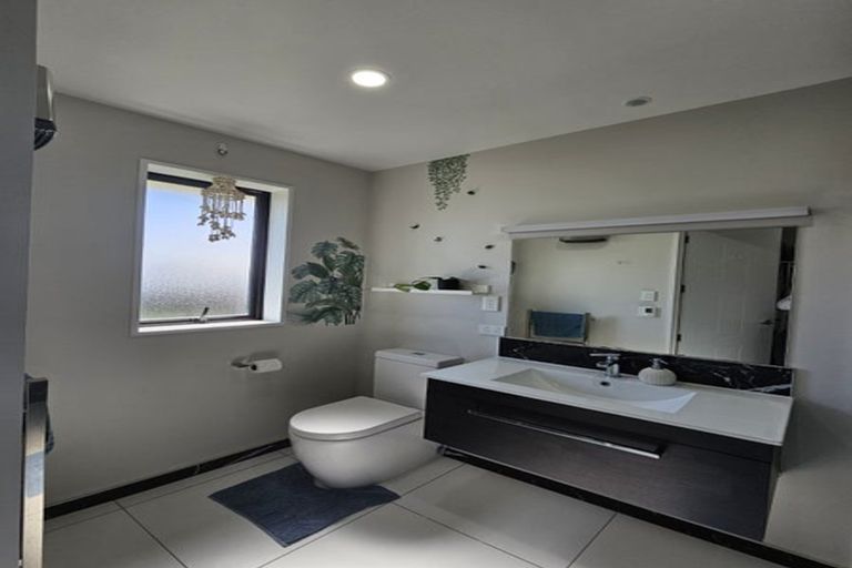 Photo of property in 36 The Esplanade, Pegasus, 7612