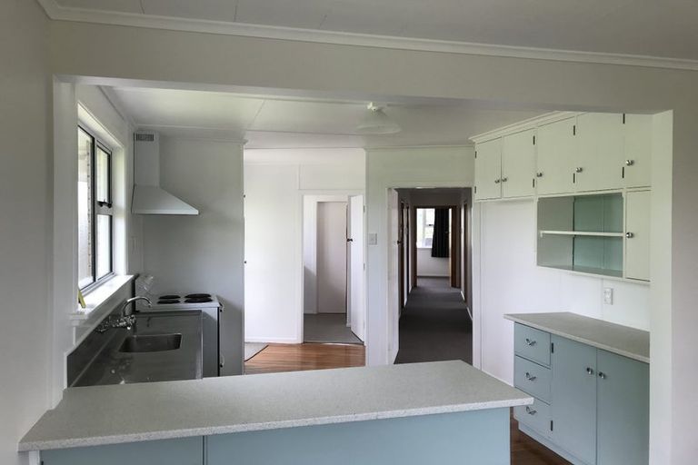 Photo of property in 7b Penrith Street, Westown, New Plymouth, 4310