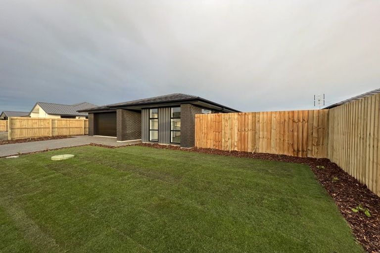 Photo of property in 92 Kennedys Bush Road, Halswell, Christchurch, 8025