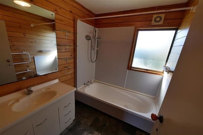 Photo of property in 91 St Annes Crescent, Wattle Downs, Auckland, 2103