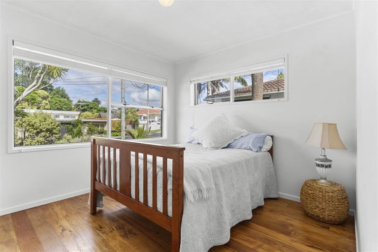 Photo of property in 1/23 Liston Crescent, Cockle Bay, Auckland, 2014