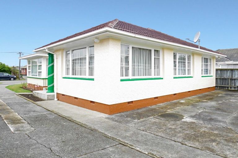 Photo of property in 8 Moreland Avenue, Papanui, Christchurch, 8053