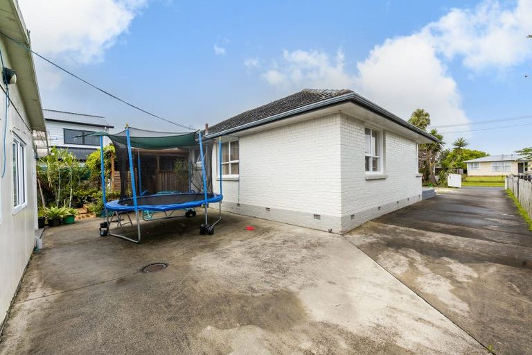 Photo of property in 11 Steven Street, Mangere East, Auckland, 2024