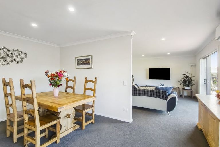 Photo of property in 10 Pohatu Lane, Otaki, 5512