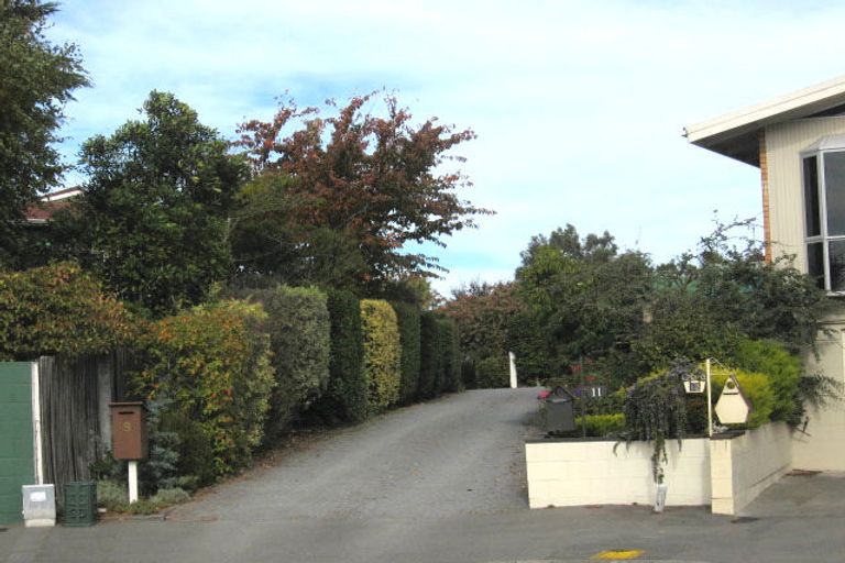 Photo of property in 11 Beaumaris Place, Sockburn, Christchurch, 8042