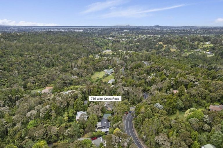 Photo of property in 755 West Coast Road, Oratia, Auckland, 0604