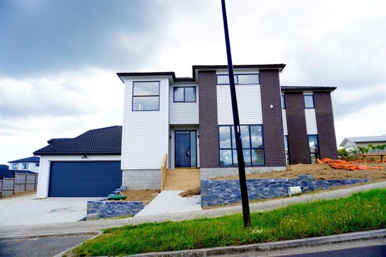 Photo of property in 18 Frazen Avenue, Papakura, 2110