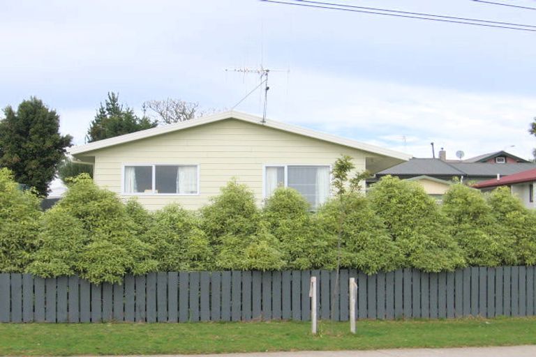 Photo of property in 33 Baverstock Road, Nawton, Hamilton, 3200