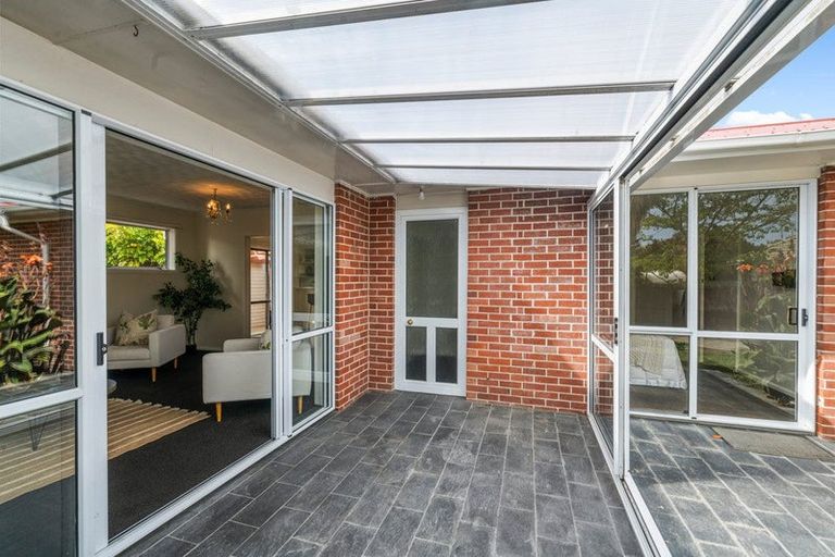 Photo of property in 26 Glenora Place, Hornby, Christchurch, 8042