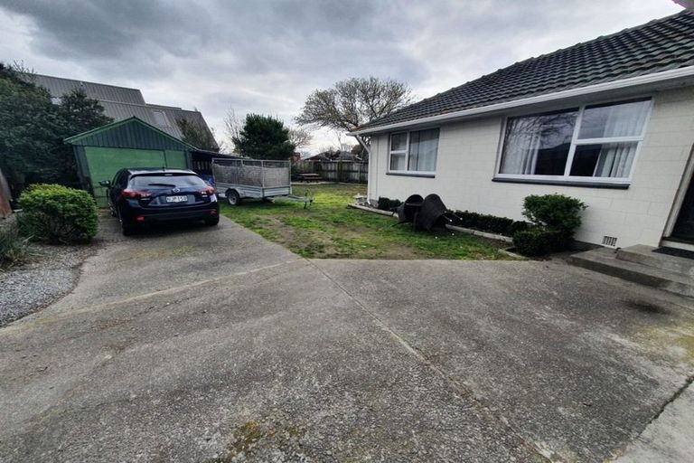 Photo of property in 230 Beach Road, North New Brighton, Christchurch, 8083