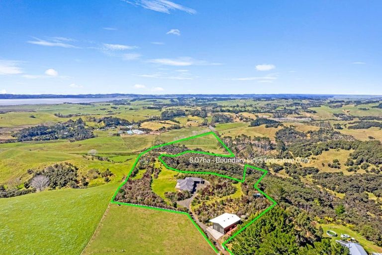 Photo of property in 103 Mcleod Road, South Head, Helensville, 0874