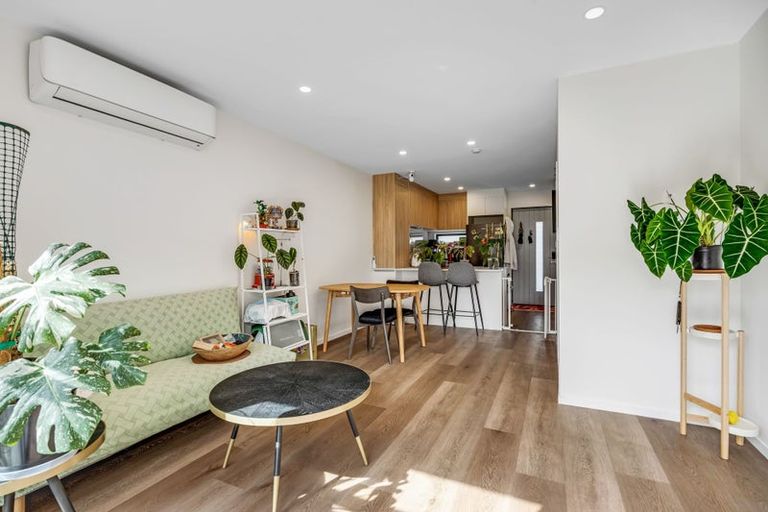 Photo of property in 16 Selo Street, Glen Eden, Auckland, 0602