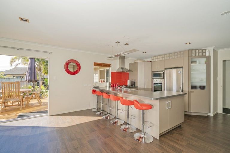 Photo of property in 14 Captain Wood Avenue, Whitianga, 3510