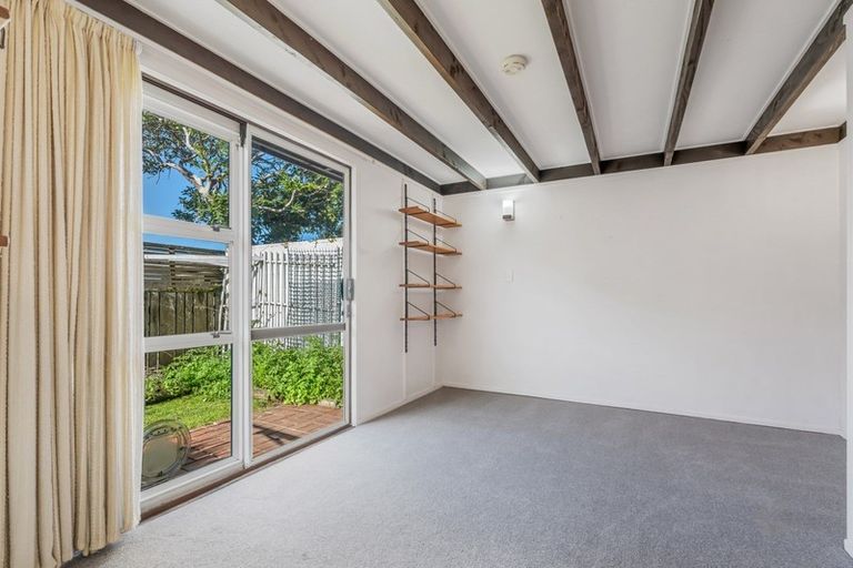 Photo of property in 1/23 Eastern Beach Road, Eastern Beach, Auckland, 2012