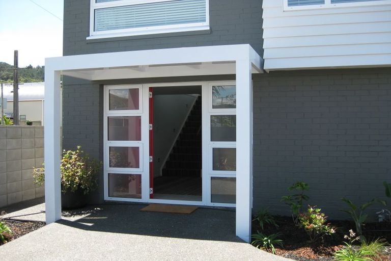 Photo of property in 24 Ocean View Road, Waihi Beach, 3611