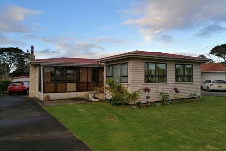 Photo of property in 49 Vine Street, Mangere East, Auckland, 2024