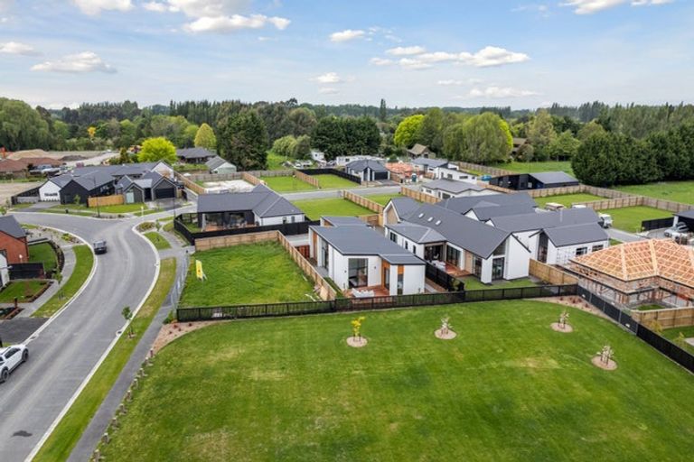 Photo of property in 10 Burkett Street, Marshland, Christchurch, 8051