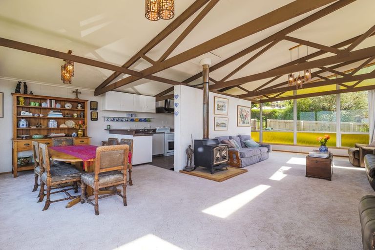 Photo of property in 4 Winston Place, Kew, Dunedin, 9012