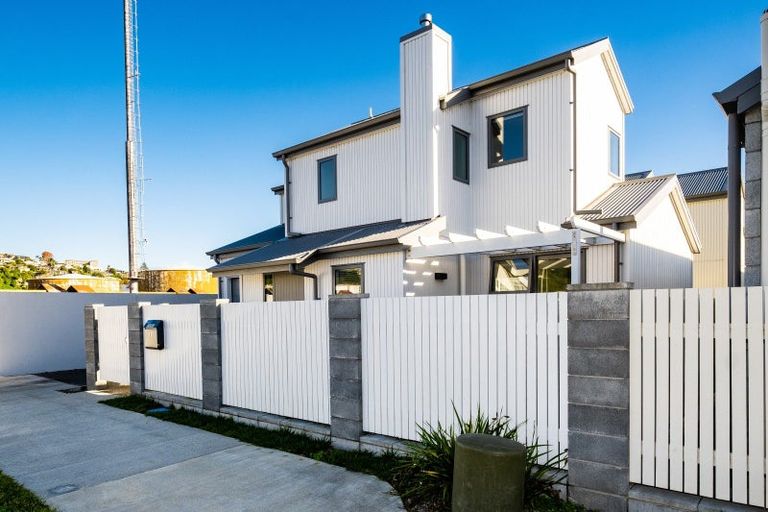 Photo of property in 15 Macaulay Street, Ahuriri, Napier, 4110