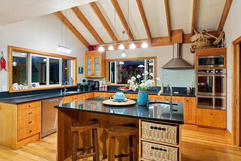 Photo of property in 101 Forest Lakes Road, Otaki, 5583