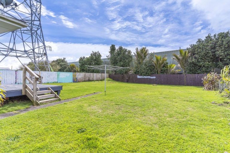 Photo of property in 10 Bland Place, Otara, Auckland, 2023