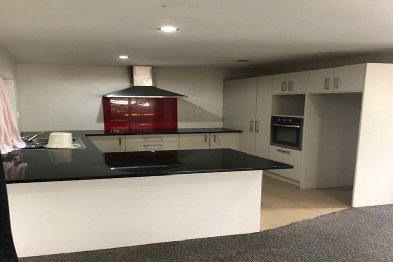 Photo of property in 46b Brains Road, Kelston, Auckland, 0602