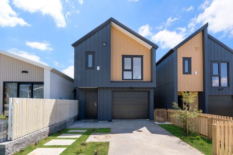 Photo of property in 21 Taukahiwi Road, Pukekohe, 2120