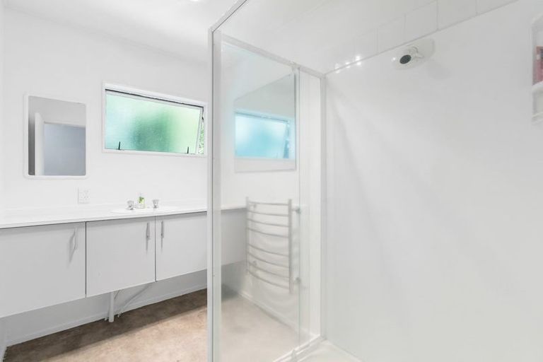 Photo of property in 2/45 Mcdowell Crescent, Hillcrest, Auckland, 0627