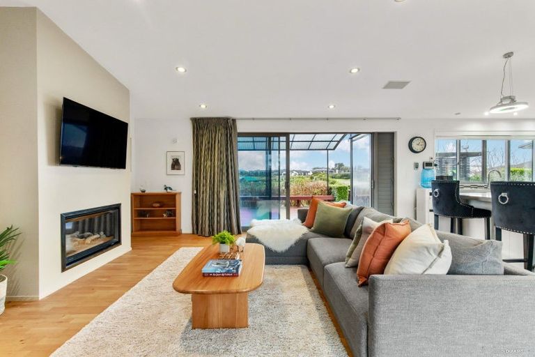 Photo of property in 17 William Andrew Road, Pukekohe, 2120