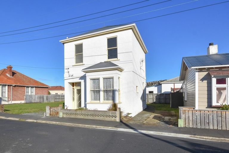 Photo of property in 64 Wesley Street, South Dunedin, Dunedin, 9012