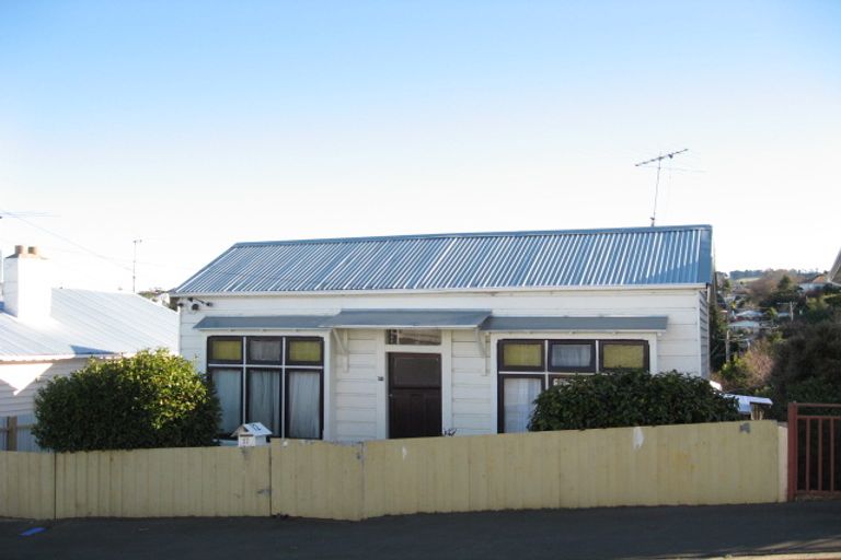 Photo of property in 12 Macnee Street, Mornington, Dunedin, 9011