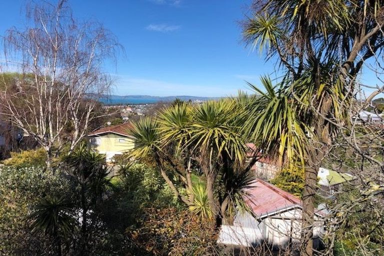 Photo of property in 10 Harvey Road, Bluff Hill, Napier, 4110