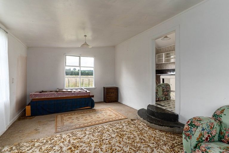 Photo of property in 30 Sandon Block Road, Ohingaiti, Hunterville, 4783