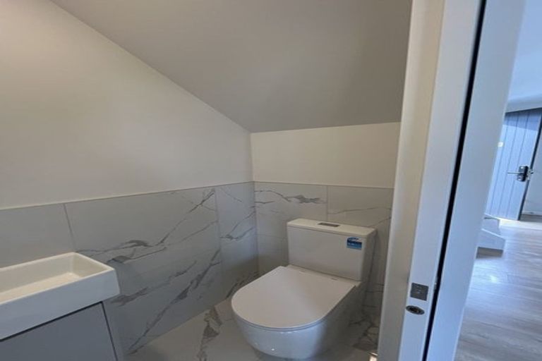 Photo of property in 4/2 Miami Street, Mangere East, Auckland, 2024