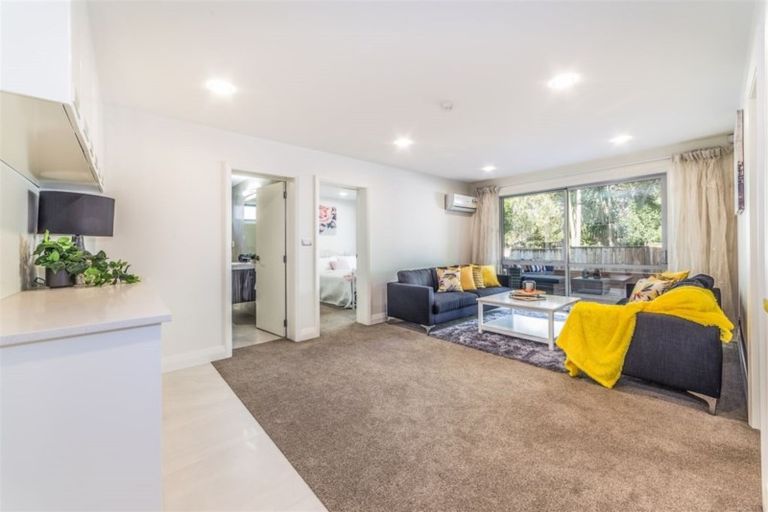 Photo of property in 102a Beach Road, Castor Bay, Auckland, 0620