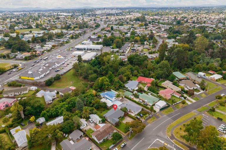 Photo of property in 11 Tomin Road, Glenview, Hamilton, 3206