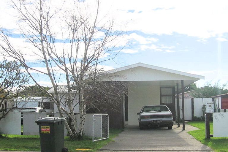 Photo of property in 46 Parakai Street, Paraparaumu, 5032