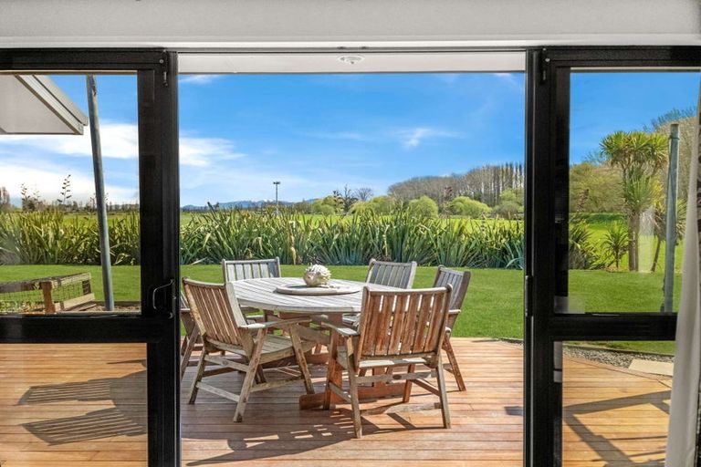 Photo of property in 21 Collins Drive, Waikuku Beach, 7402