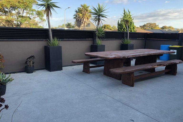 Photo of property in 52 Sunrise Avenue, Mount Maunganui, 3116