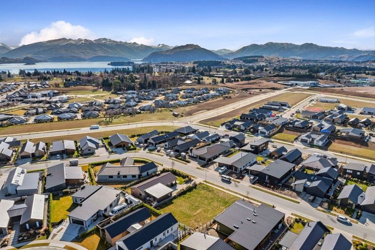 Photo of property in 18 Campbell Road, Wanaka, 9305