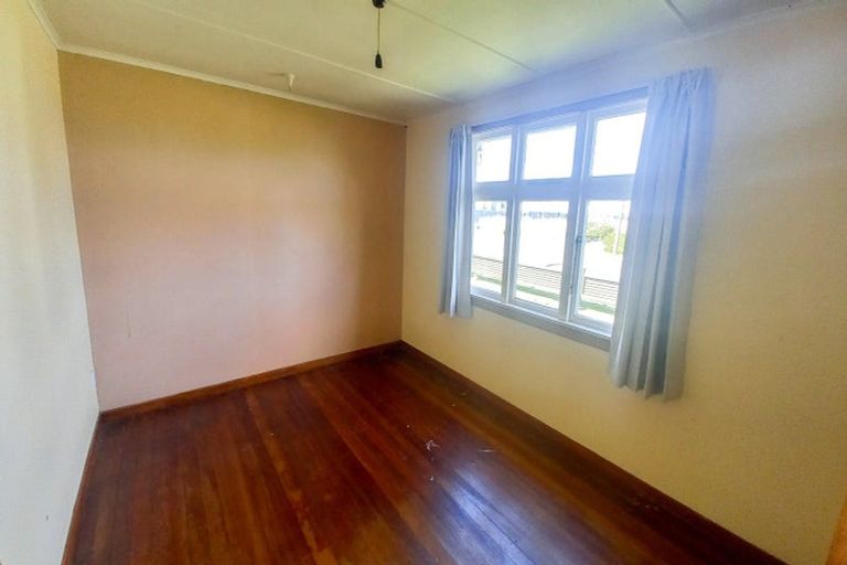 Photo of property in 6 Kirkland Street, Ohai, 9635