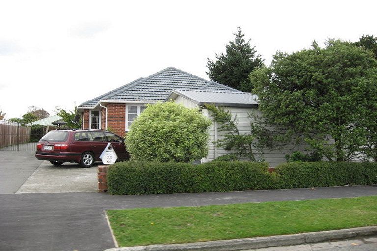 Photo of property in 1/23 Halliwell Avenue, Papanui, Christchurch, 8052