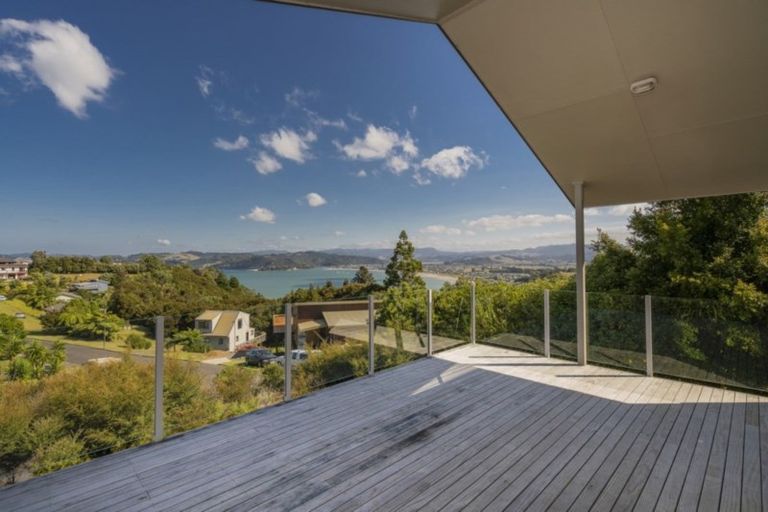 Photo of property in 3 Christa Court, Whitianga, 3510