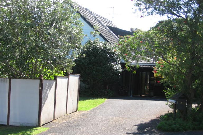 Photo of property in 4 Alnack Place, Torbay, Auckland, 0630